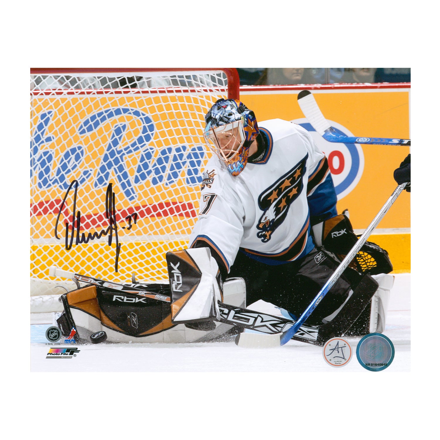 AJ Sports | Olaf Kolzig Signed Washington Capitals Kick Save 8x10 Photo