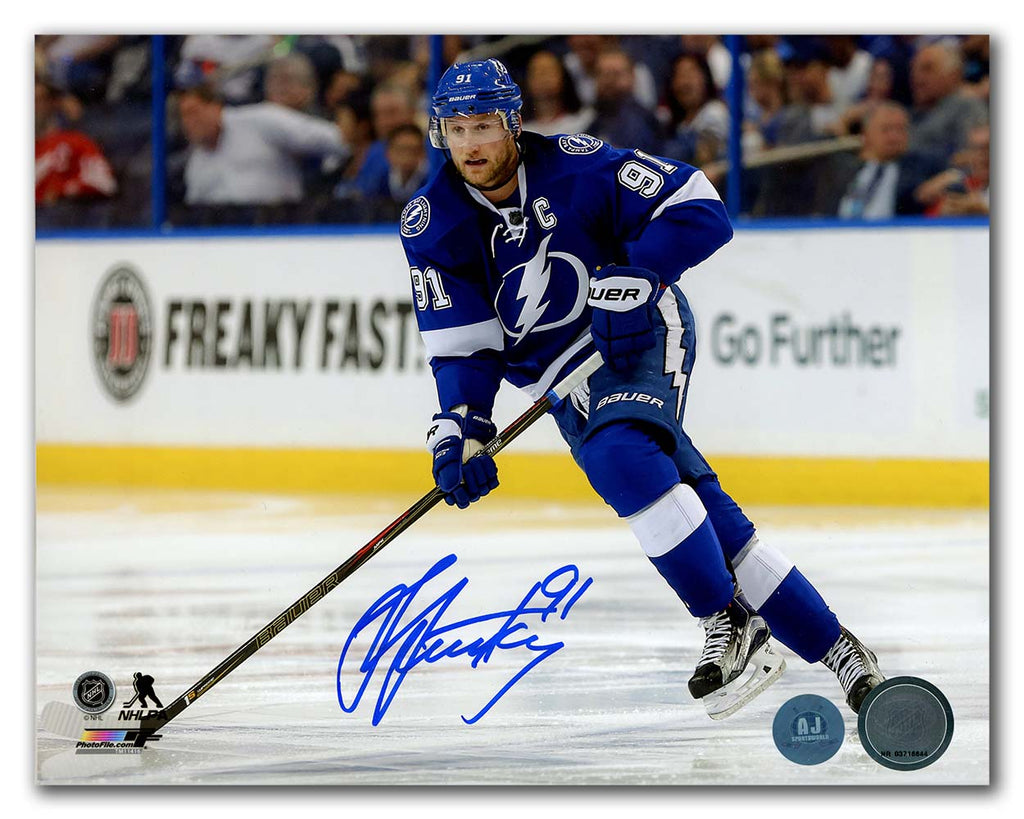 Steven Stamkos Tampa Bay Lightning Autographed NHL Hockey 8x10 Photo | AJ Sports.