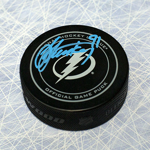 Steven Stamkos Tampa Bay Lighting Autographed Official Game Puck | AJ Sports.