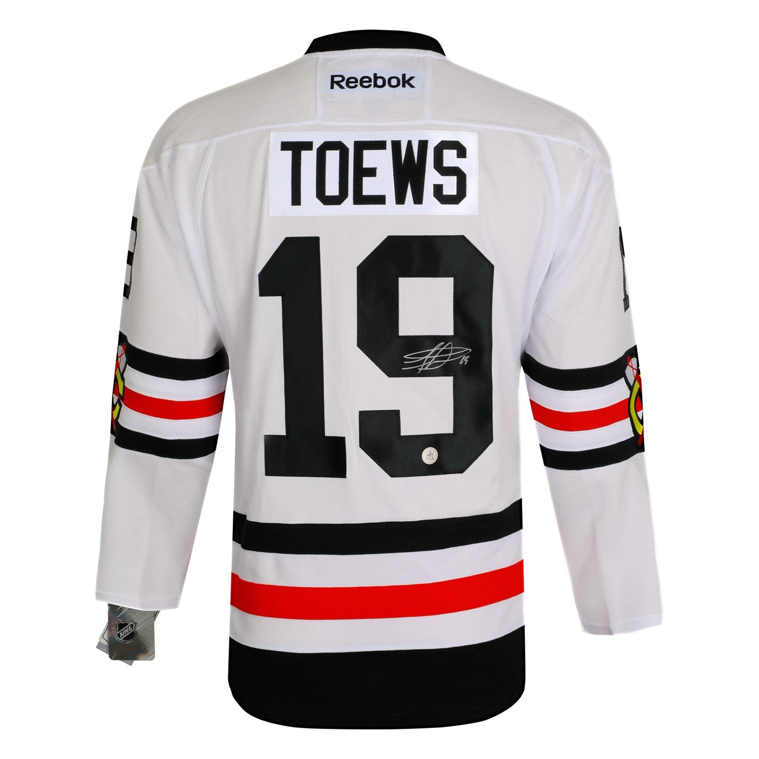 AJ Sports | Jonathan Toews Signed Chicago Blackhawks 2017 Winter