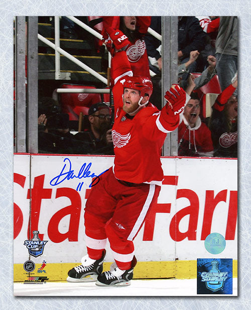 Daniel Cleary Detroit Red Wings Autographed Goal Celebration 8x10 Photo | AJ Sports.
