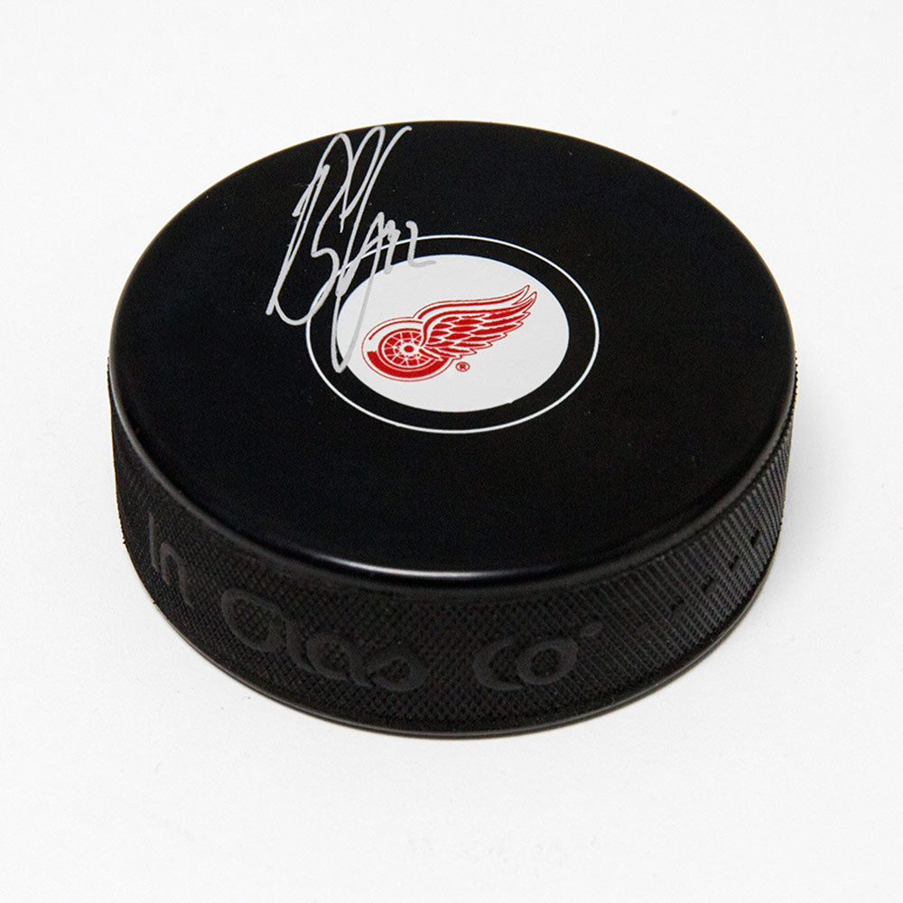 Bob Errey Detroit Red Wings Autographed Hockey Puck | AJ Sports.