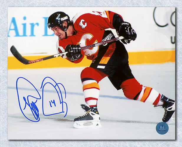 Theo Fleury Calgary Flames Signed Captain 8x10 Photo | AJ Sports.