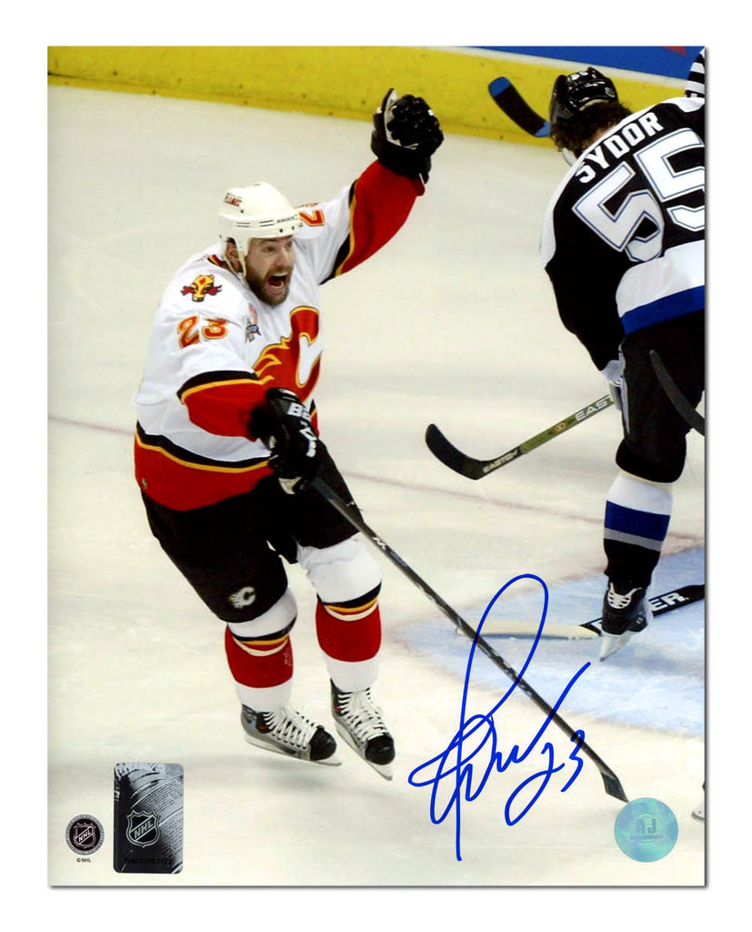 Martin Gelinas Calgary Flames Autographed Stanley Cup Finals Goal 8x10 Photo | AJ Sports.