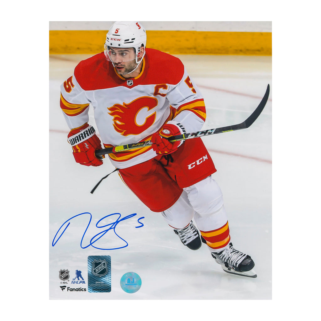 Mark Giordano Calgary Flames Autographed Norris Season 8x10 Photo | AJ Sports.