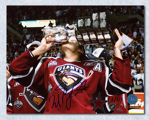 Milan Lucic Vancouver Giants Autographed Memorial Cup CHL 8x10 Photo | AJ Sports.