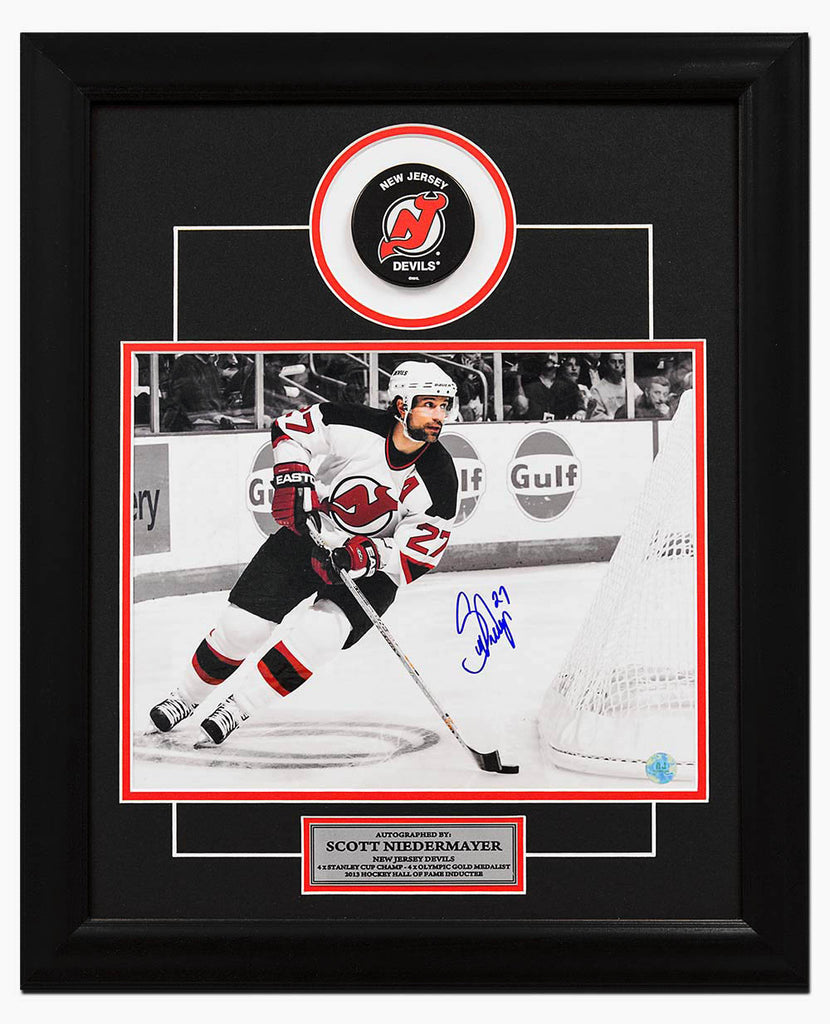 Scott Niedermayer New Jersey Devils Autographed Spotlight 20x24 Puck Frame | AJ Sports.