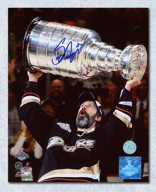 Scott Niedermayer Anaheim Ducks Autographed 2007 Stanley Cup 8x10 Photo | AJ Sports.