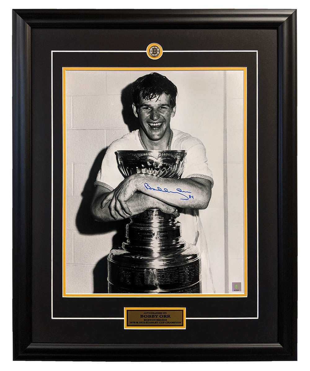 Bobby Orr Autograph Photo Stanley Cup 1970 Flying Goal 23x27 Great North  Road America Authentication
