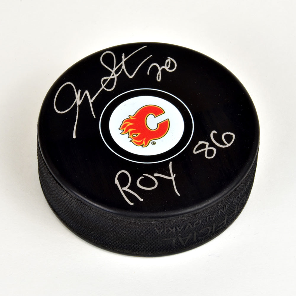 Gary Suter Calgary Flames Autographed Hockey Puck with ROY 86 Note | AJ Sports.