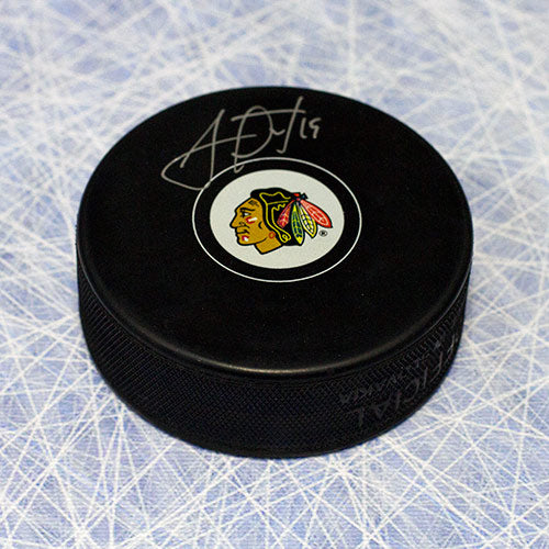 Jonathan Toews Chicago Blackhawks Autographed Hockey Puck | AJ Sports.