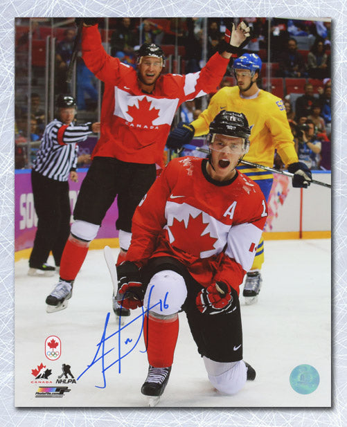 Jonathan Toews Team Canada Autographed 2014 Olympic Gold 8x10 Photo | AJ Sports.